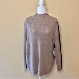 NWT Vince Camuto Tan/Black Mockneck Sweater